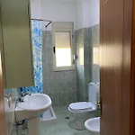 Apartamento Comfy One-bedroom Flat In Golem, 1br, 2 Sofas Golem (Tirana)