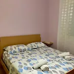 Comfy One-bedroom Flat In Golem, 1br, 2 Sofas غوليم