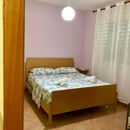 Comfy One-bedroom Flat In Golem, 1br, 2 Sofas * Golem
