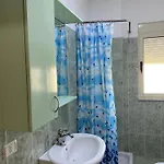 Comfy One-bedroom Flat In Golem, 1br, 2 Sofas