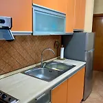 Comfy One-bedroom Flat In Golem, 1br, 2 Sofas דירה