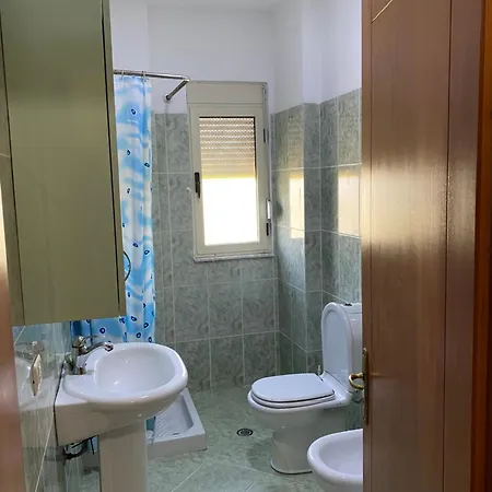 公寓 Comfy One-bedroom Flat In Golem, 1br, 2 Sofas 格勒姆