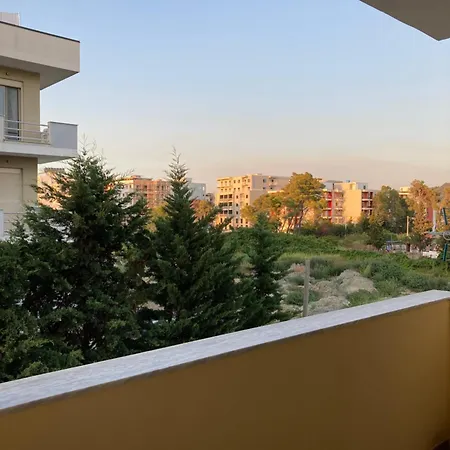 公寓 Comfy One-bedroom Flat In Golem, 1br, 2 Sofas *