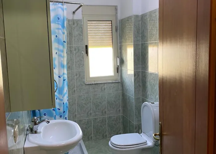 Apartamento Comfy One-bedroom Flat In Golem, 1br, 2 Sofas Golem (Tirana)