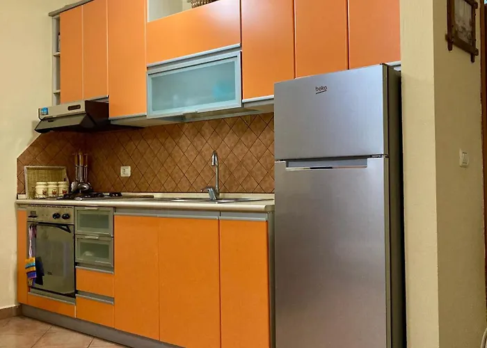 Comfy One-bedroom Flat In Golem, 1br, 2 Sofas Apartamento Golem (Tirana)